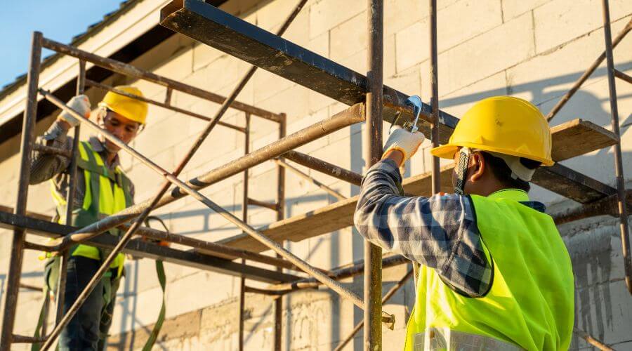 Professional fairlawn roofing services in Roseville, MI